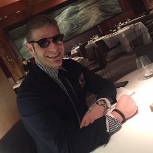 Meet your Posher, Adam